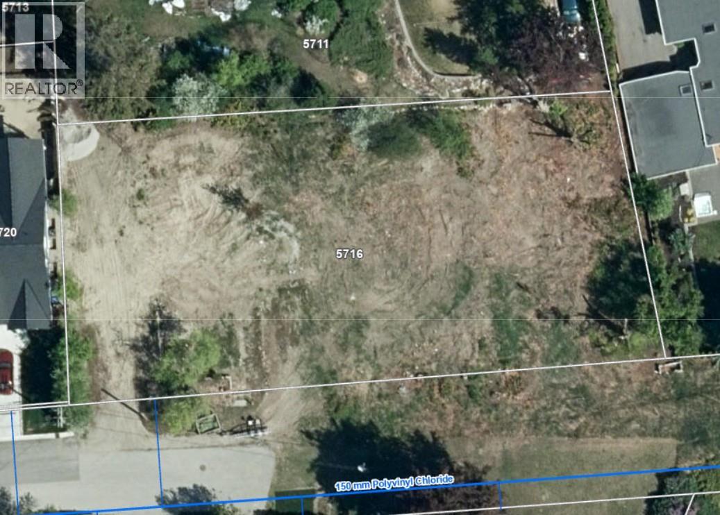 5716 Century Street, Summerland