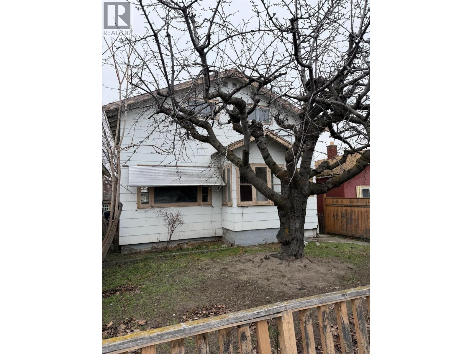 351 Nanaimo Avenue West, Penticton